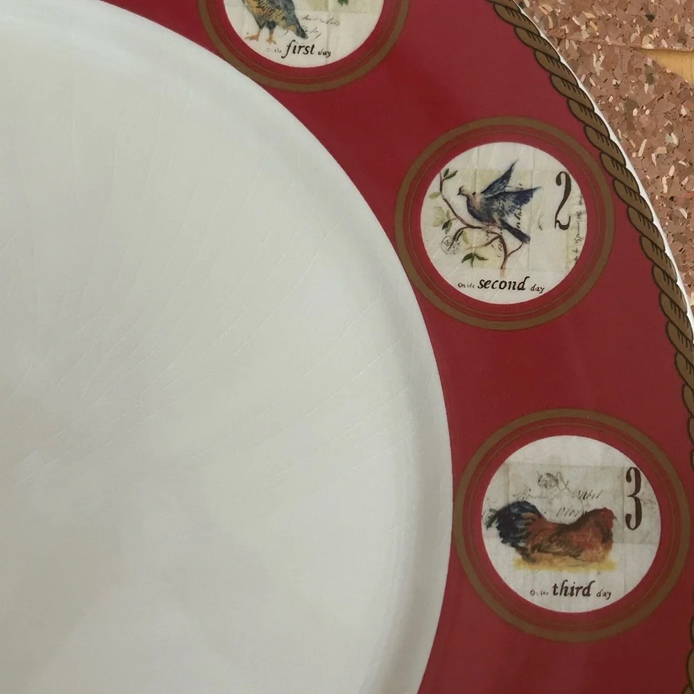 WILLIAMS SONOMA 12 DAY OF CHRISTMAS DINNER PLATE 12”. EUC